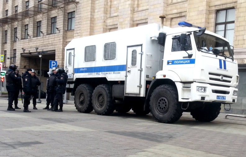 triumfalnaya-square.jpg
